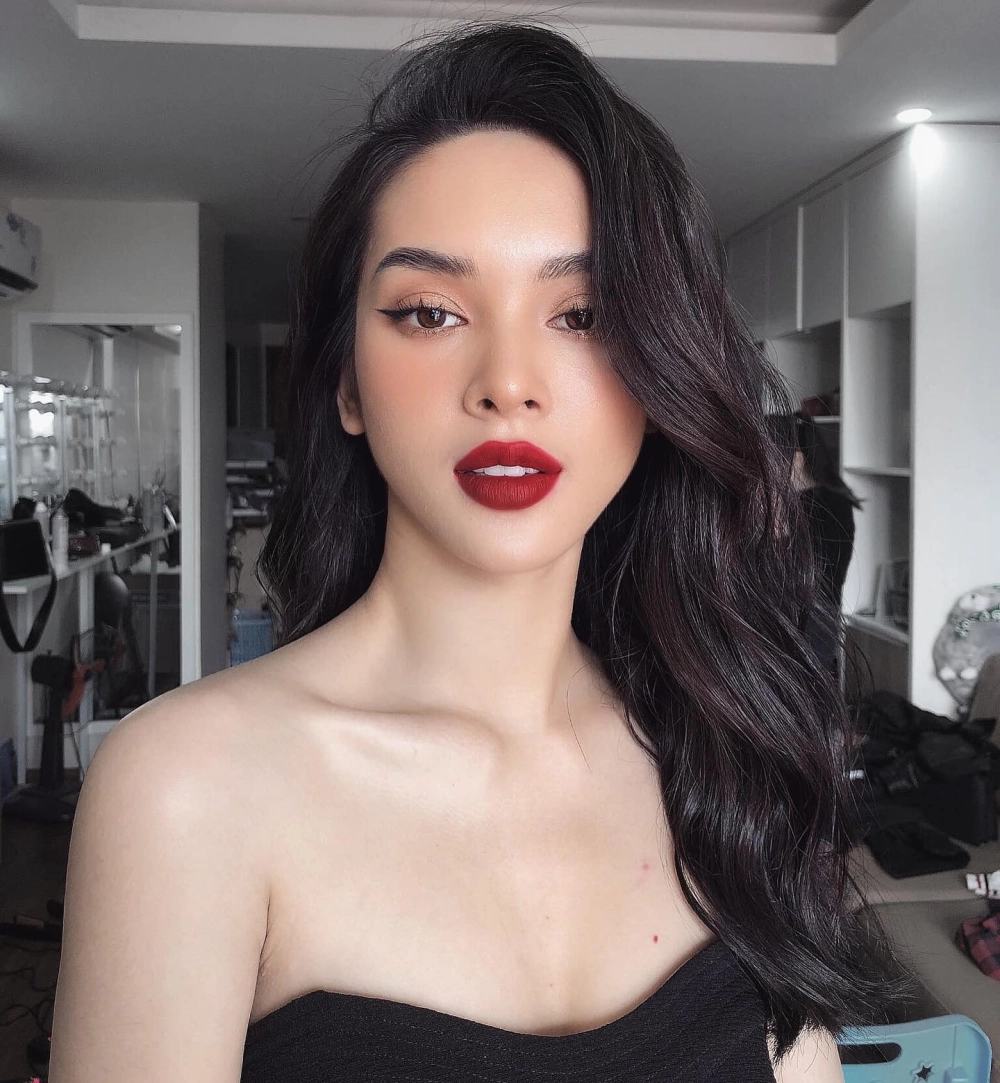 Quỳnh Lương khiến người hâm mộ trầm trồ với bộ ảnh mới lạ