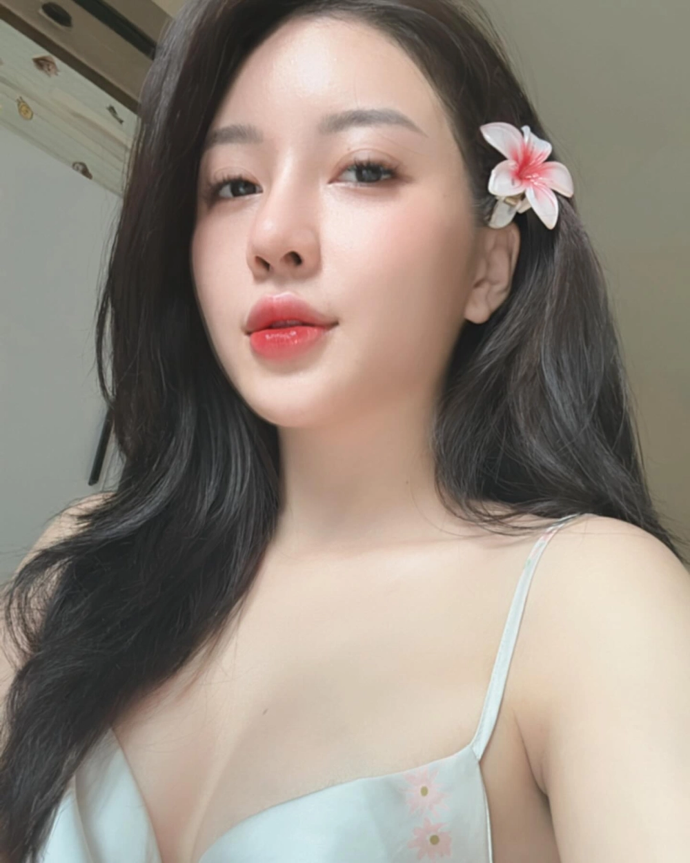 Quỳnh Trang Cảm Ơn khép lại liveshow bằng lời tri ân xúc động