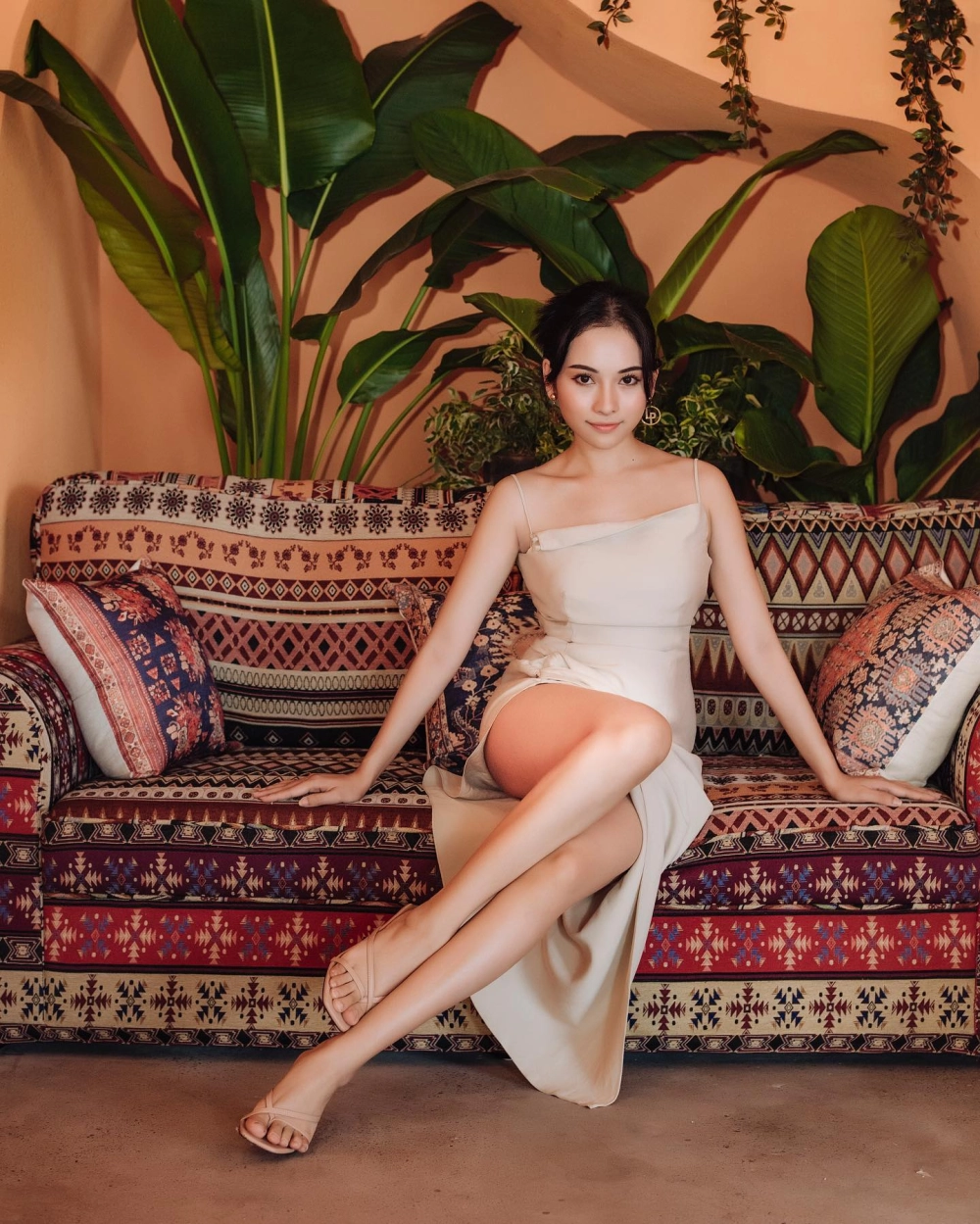 Sara lưu tâm an lạc với hình ảnh nhẹ nhàng và tích cực