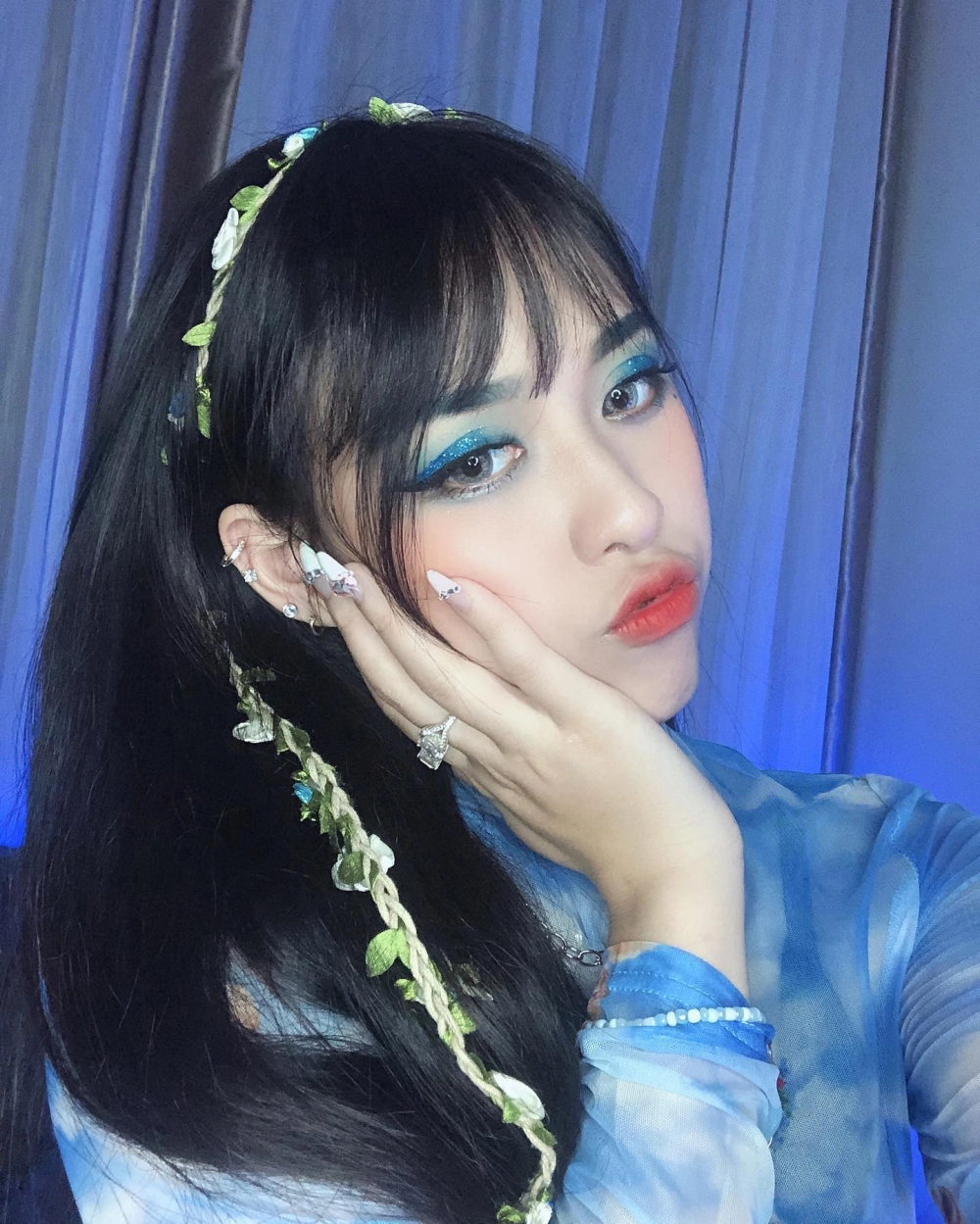 Trà Đặng bao nhiêu tuổi vẫn khiến fan ngỡ ngàng vì trẻ