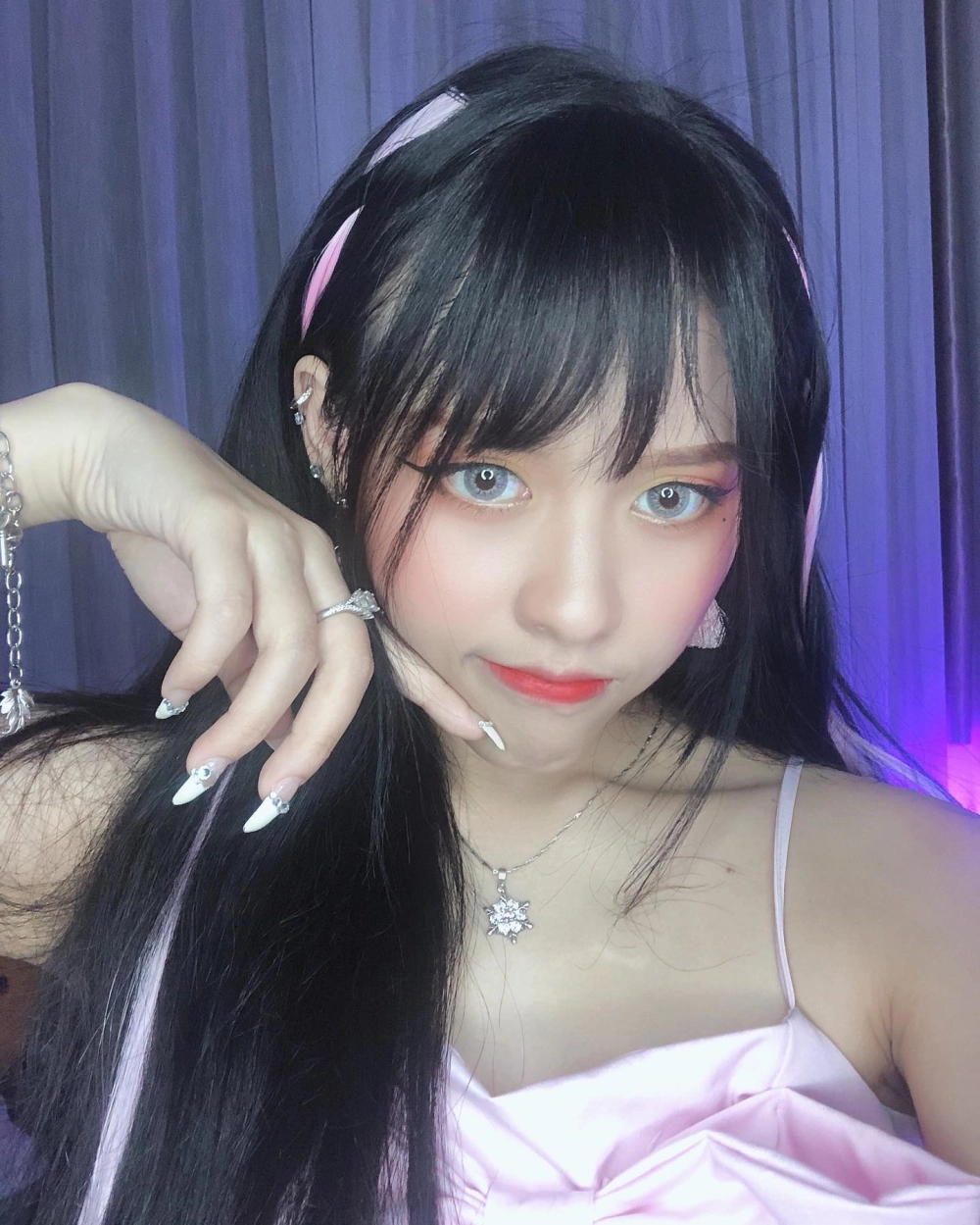 Trà Đặng là ai mà khiến cộng đồng mạng xôn xao