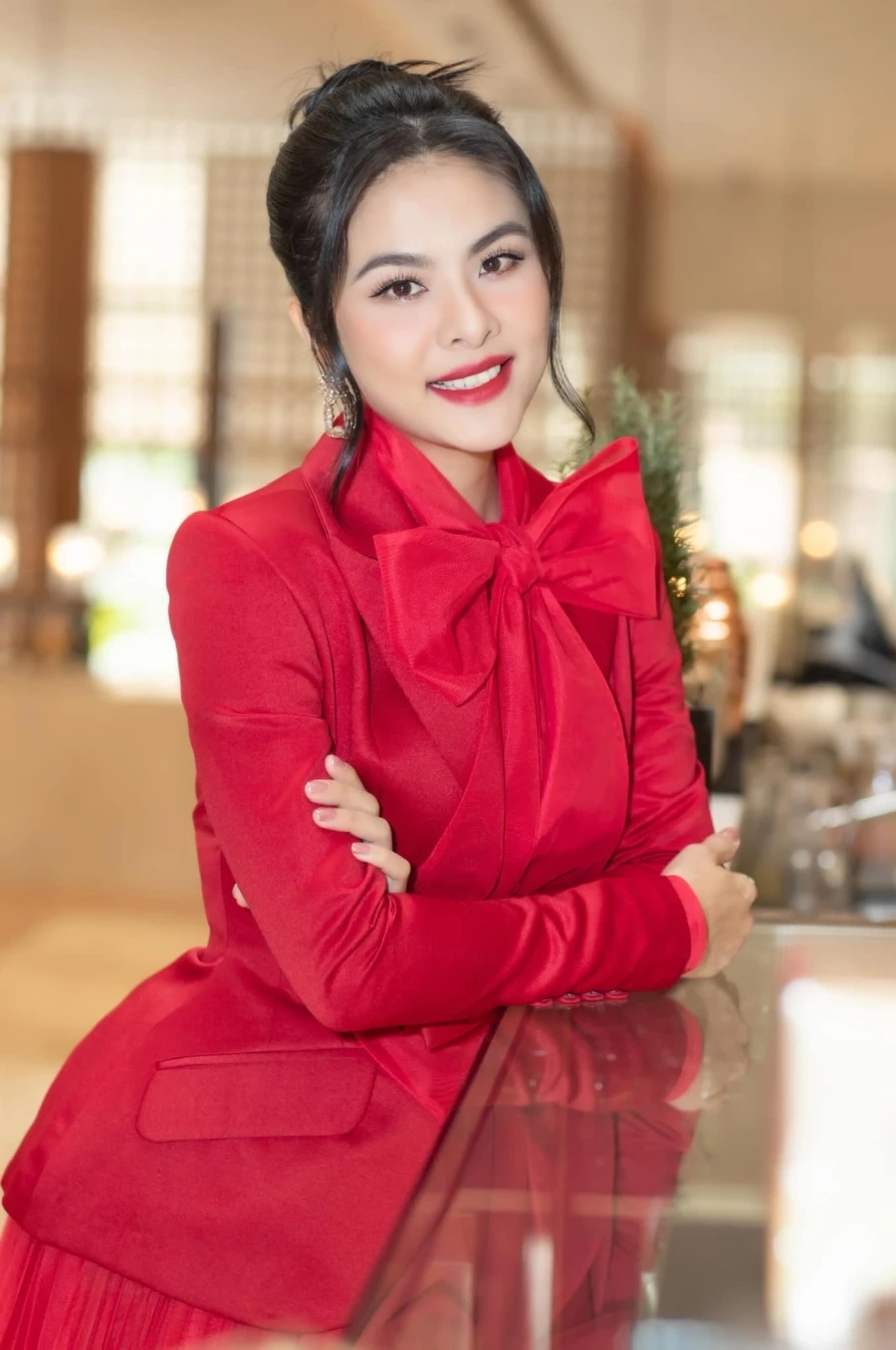Vân Trang bao nhiêu tuổi vẫn giữ được vẻ trẻ trung và năng động