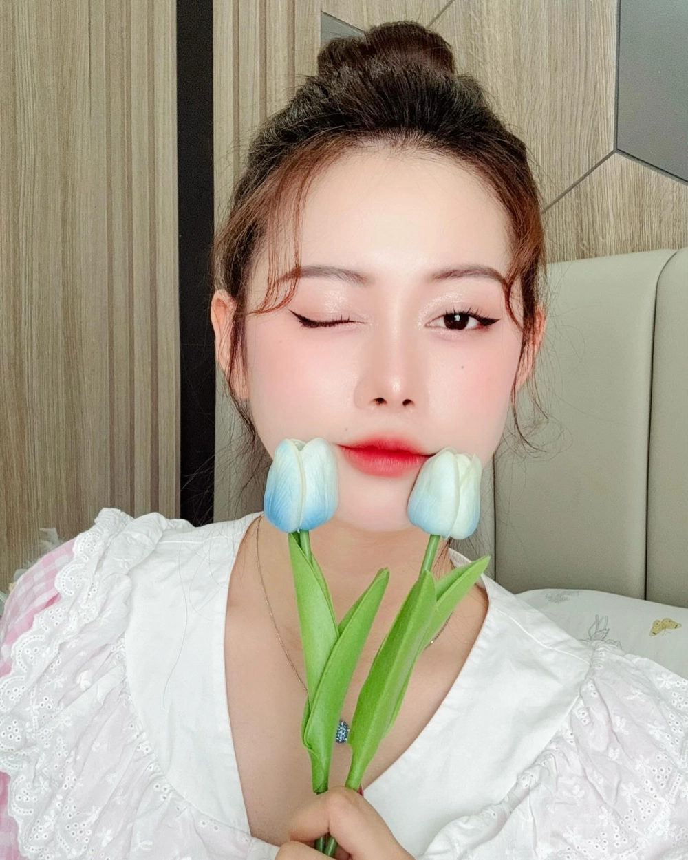 viên vibi và việt phương thoa kết hợp tạo nên loạt video triệu like