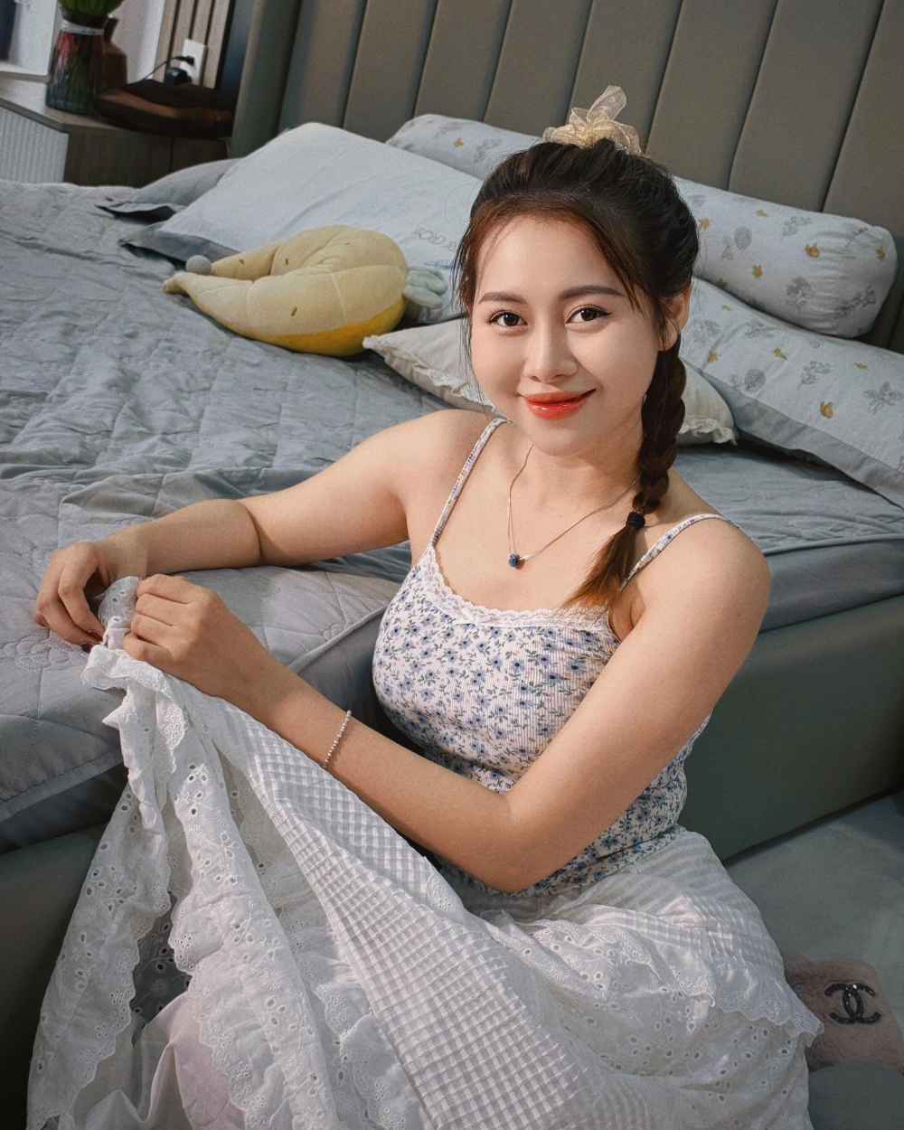 việt phương thoa nhuộm tóc khoe vẻ cá tính đầy thu hút