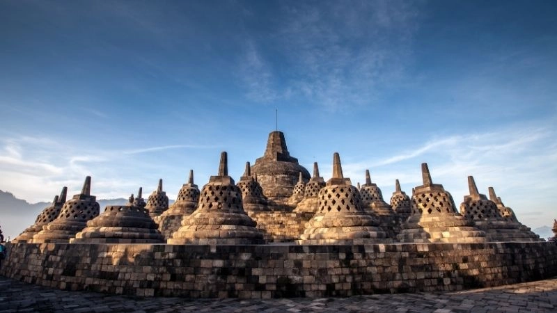 Du lịch Java nổi bật với Borobudur và Yogyakarta