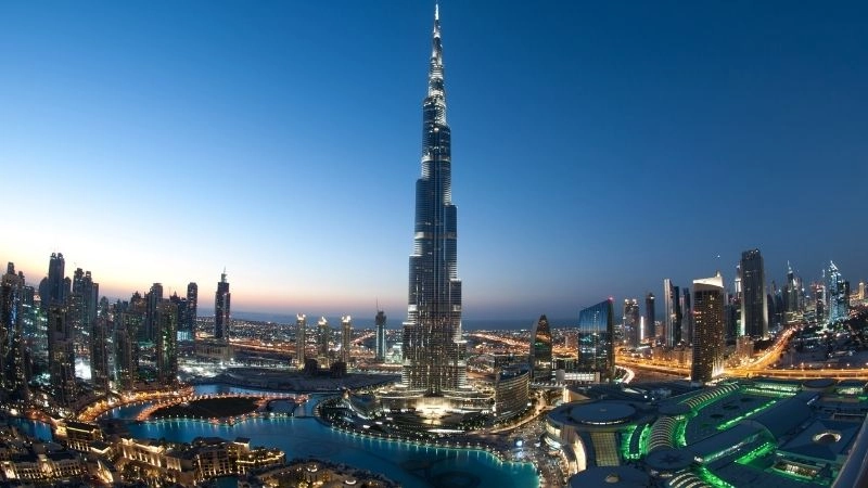Burj Khalifa tòa tháp chọc trời biểu tượng của Dubai
