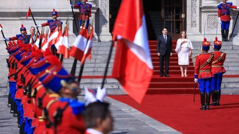 Chính trị ở đâu