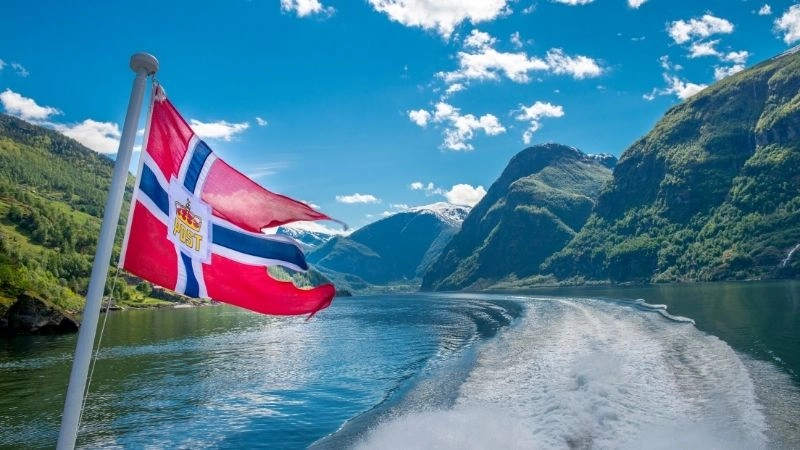 Vẻ đẹp tráng lệ của Fjords of Norway làm say lòng người