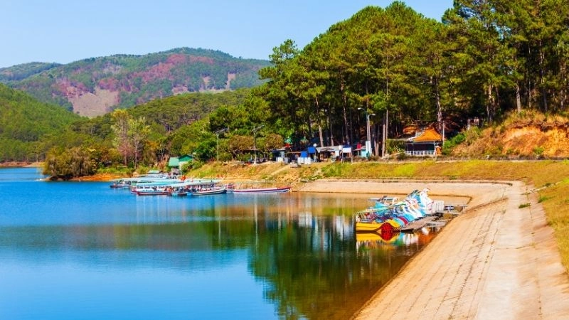 Sông hồ châu Á kỳ vĩ và quan trọng