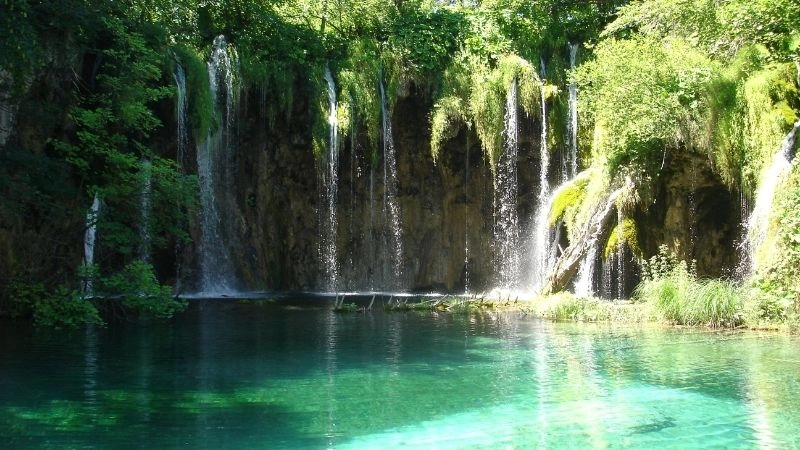 Du lịch công viên quốc gia Croatia nổi bật với Plitvice
