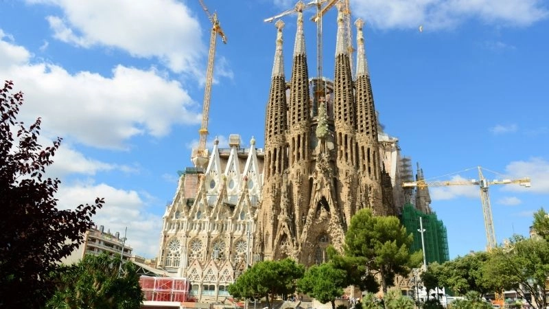 Kiến trúc hiện đại của Sagrada Familia