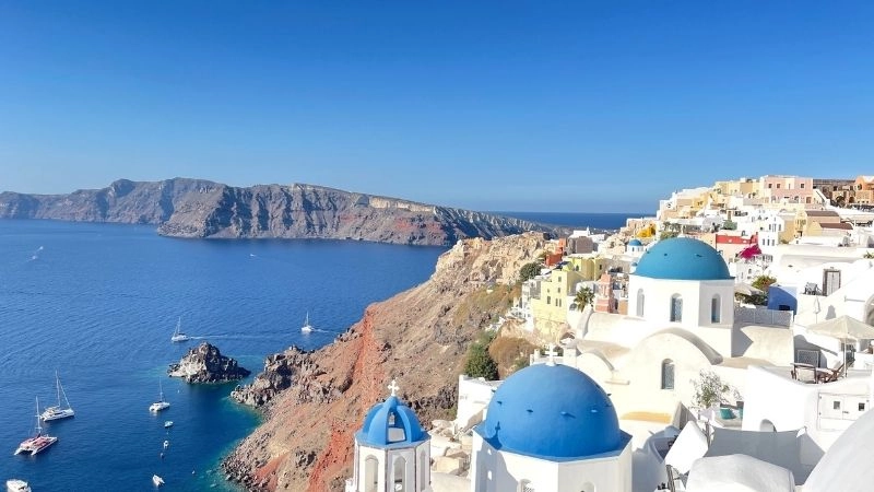 Kiến trúc trắng xanh Santorini