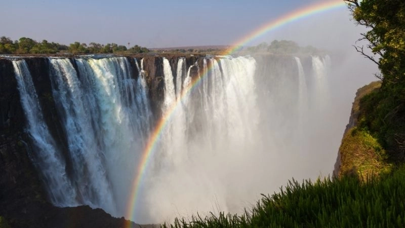 Cầu vồng mặt trăng