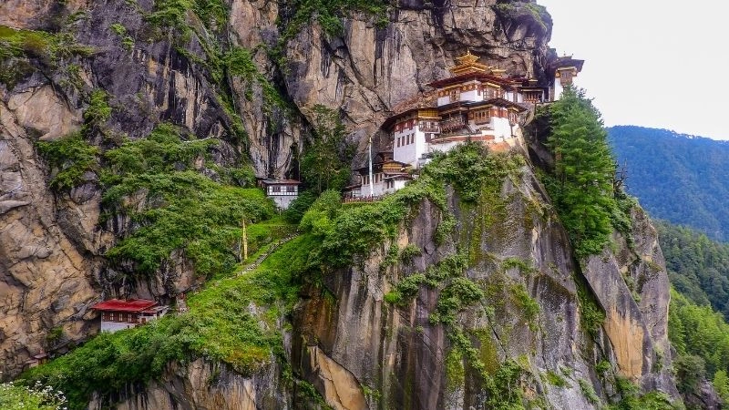 Đường mòn hiking đến Tiger's Nest