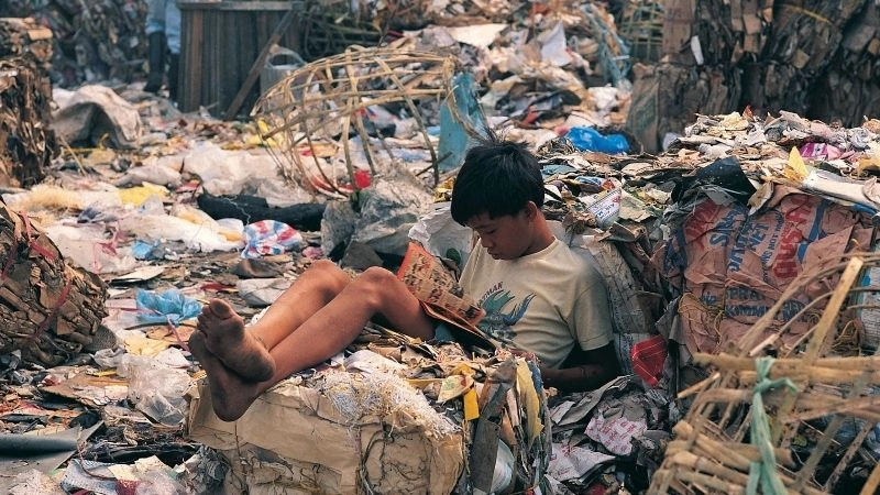 Nghèo đói là gì