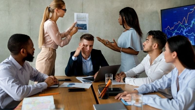 Xung đột và tác động đến đời sống cộng đồng và nhân loại