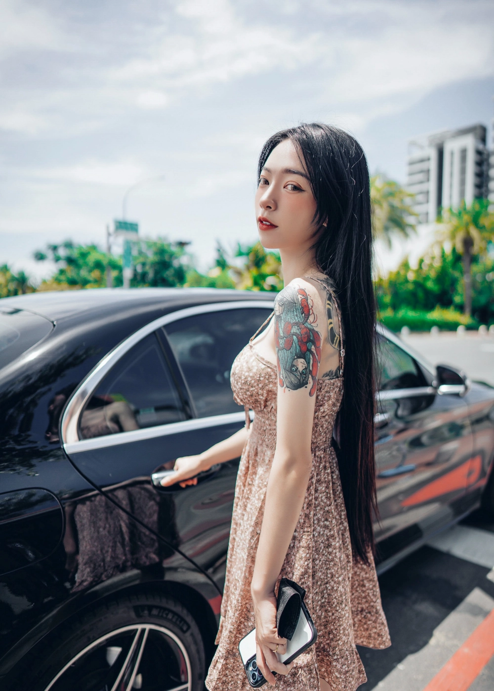 Gái xinh vú bự sở hữu nét đẹp sexy quyến rũ đầy sức hút ánh nhìn.