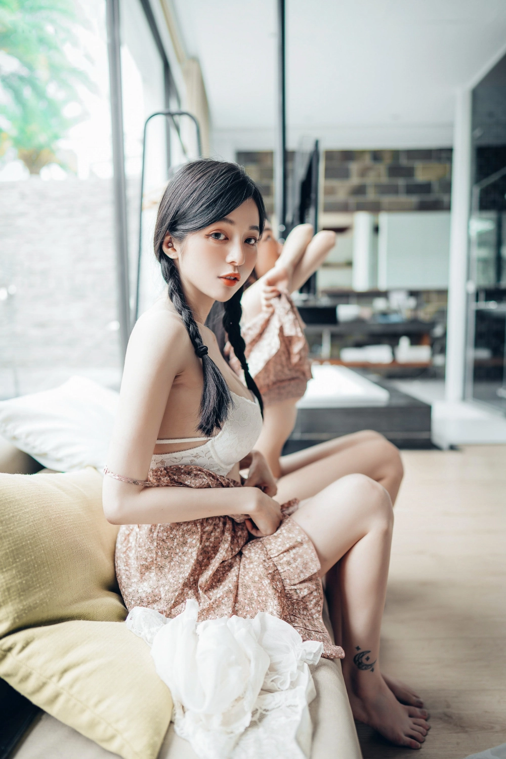 Ảnh gái vú to sexy thể hiện nét đẹp sexy bốc lửa đầy cuốn hút.