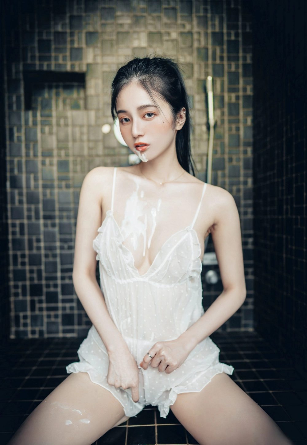 Ảnh gái sexy bikini mang nét đẹp quyến rũ táo bạo đầy cuốn hút.