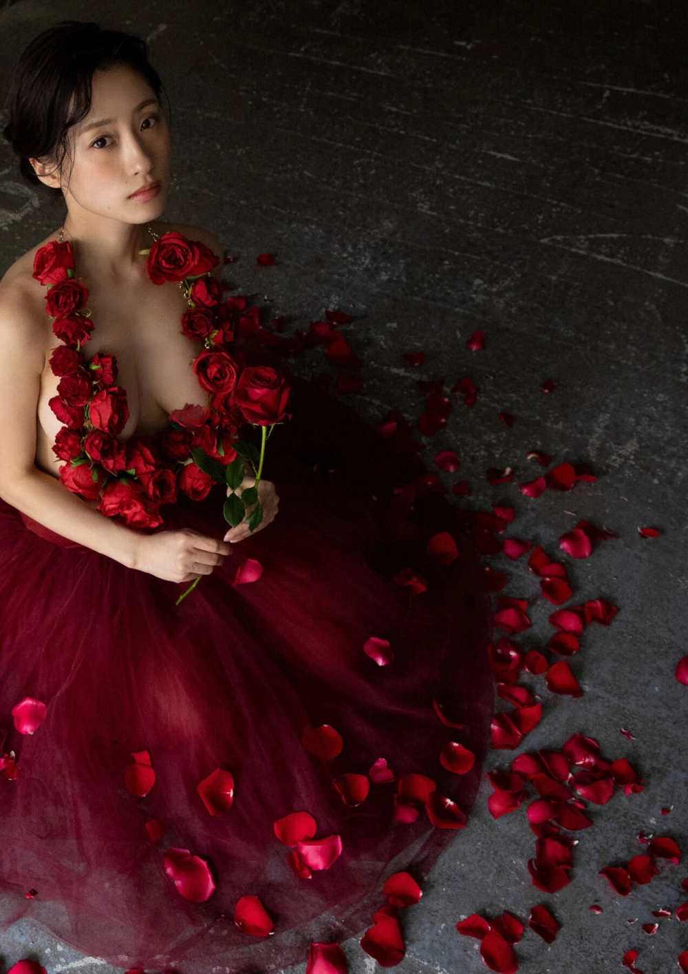 Ảnh gái xinh sexy vú to toát lên vẻ đẹp gợi cảm bốc lửa đầy sức hút.