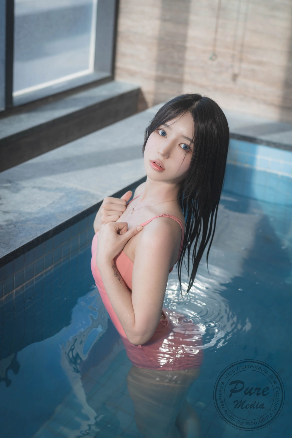 Ảnh gái xinh vú to mang nét đẹp sexy quyến rũ đầy cuốn hút.