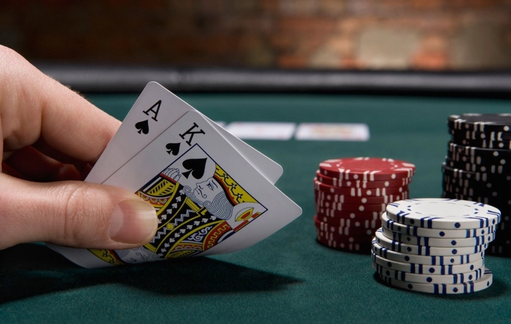 Bí quyết quản lý vốn khi chơi poker tại Nhà cái uy tín