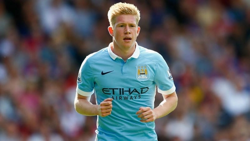 Top pha chuyền bóng 