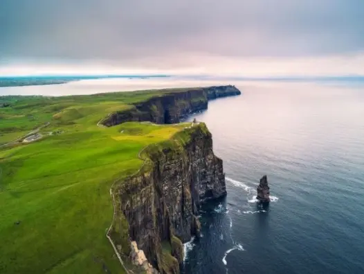 Vẻ đẹp Cliffs of Moher cùng cảnh biển ngoạn mục hiếm có