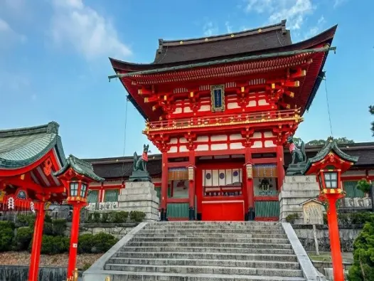 Khám phá Fushimi Inari Taisha điểm du lịch Kyoto hấp dẫn