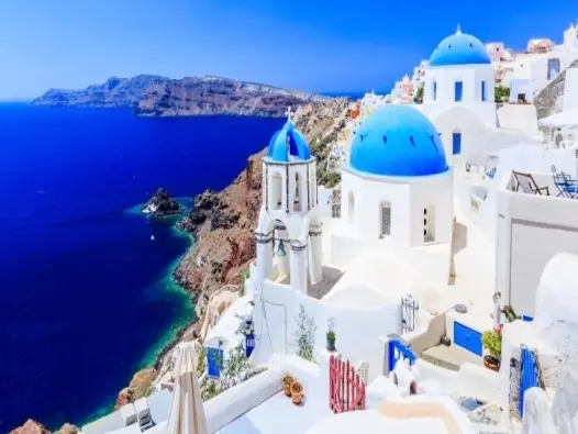 Khám phá Santorini điểm đến lãng mạn nổi tiếng Hy Lạp