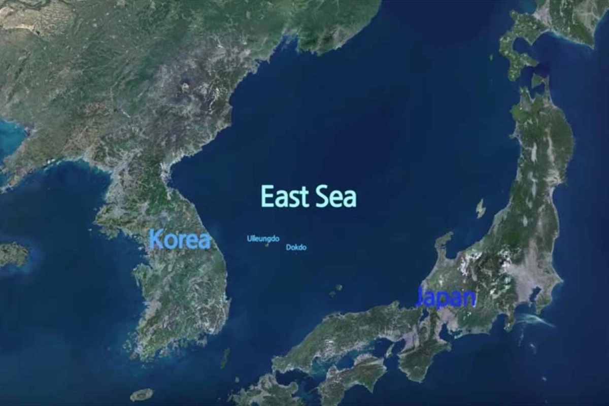 Biển Đông Tiếng Anh Là Gì Và Những Điều Cần Biết Năm 2026