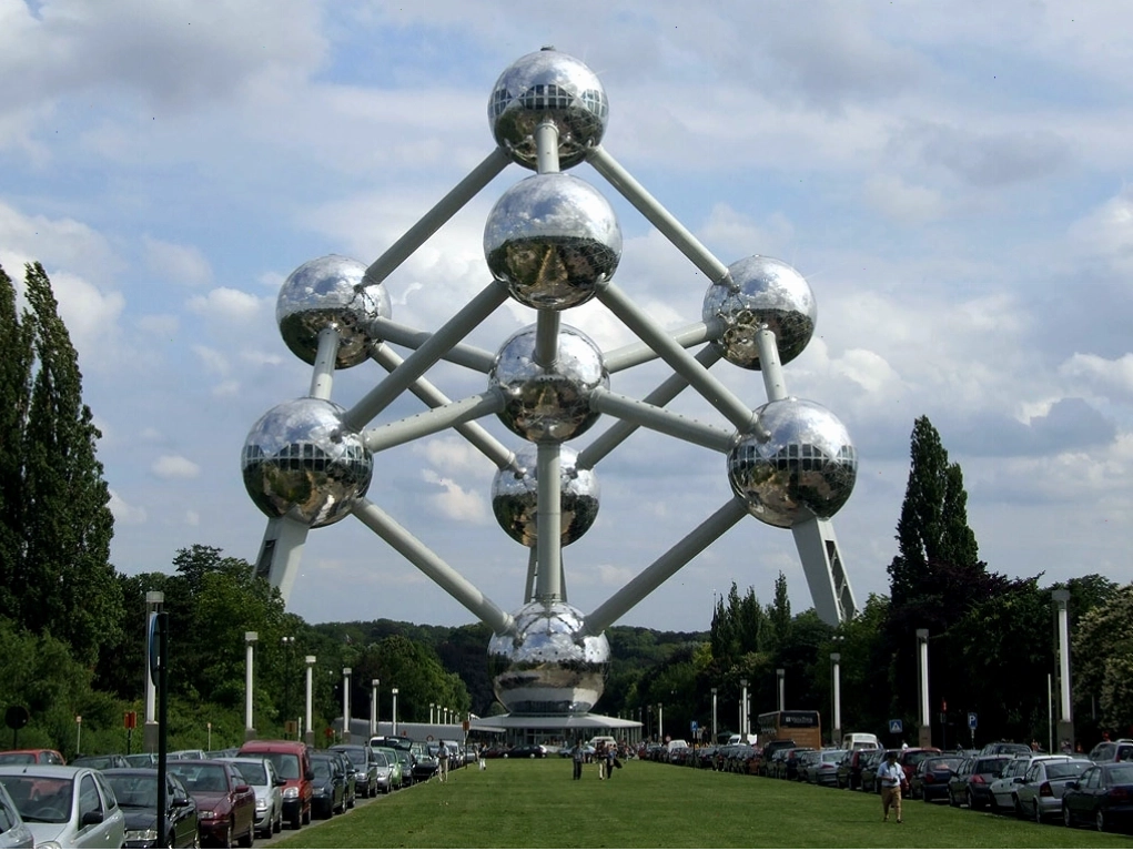 Bảo tàng phân tử Atomium biểu tượng của Bỉ
