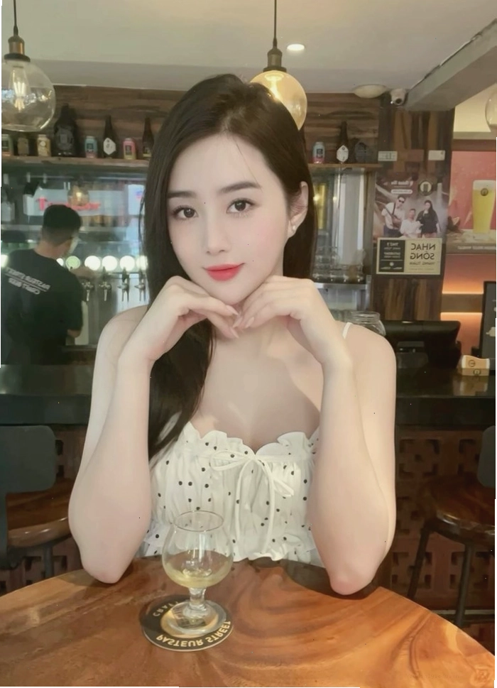 Gái xinh Việt Nam trong trang phục bikini phong cách biển