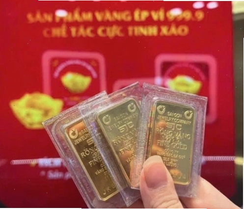 Giá vàng biến động do bất ổn địa chính trị