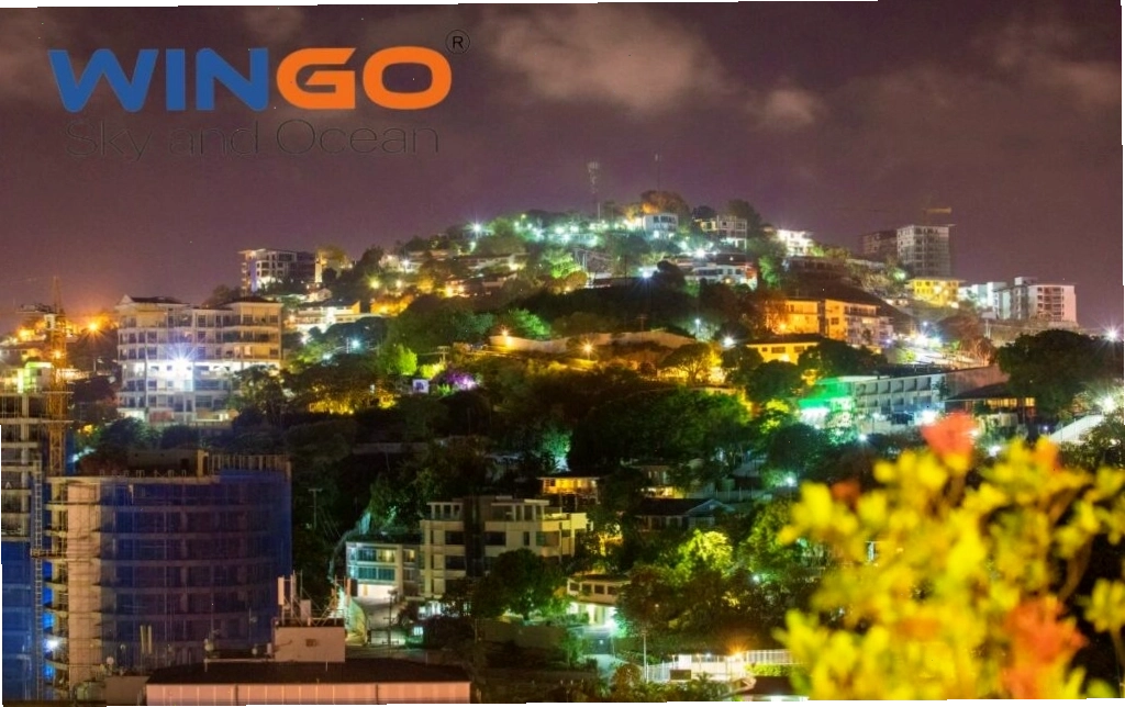 Người dân bản địa Papua New Guinea với trang phục truyền thống