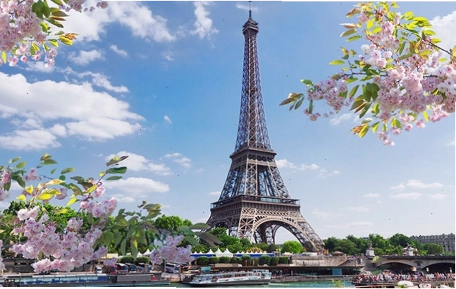 Tháp Eiffel Paris biểu tượng của Pháp trong tour du lịch châu âu 15 ngày
