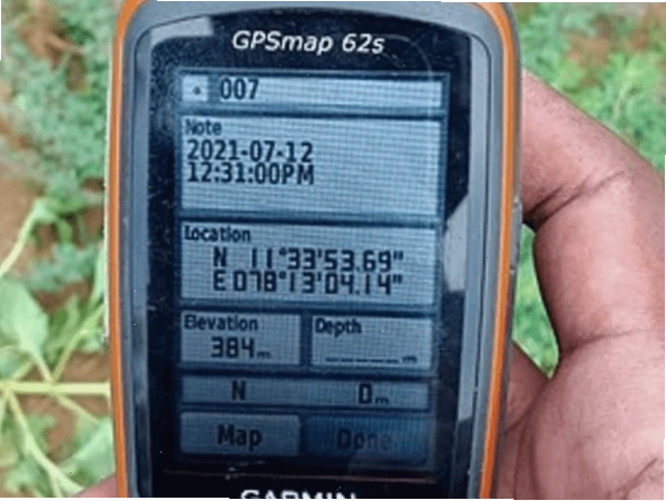 Thiết bị GPS hiển thị tọa độ địa lý