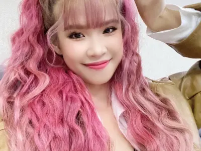 Khởi My mang đến cảm hứng thời trang qua từng khung hình