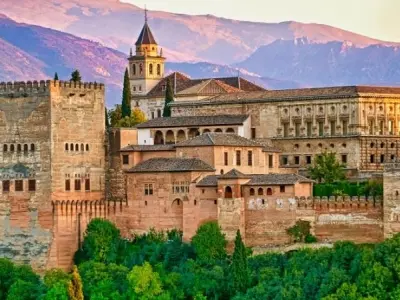 Vẻ đẹp Alhambra biểu tượng lịch sử ở thành phố Granada