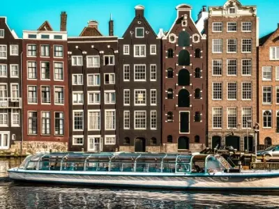 Khám phá Amsterdam Canals di sản văn hóa độc đáo Hà Lan