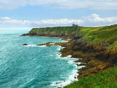Bờ biển Châu Âu và những cảnh quan thiên nhiên tuyệt đẹp
