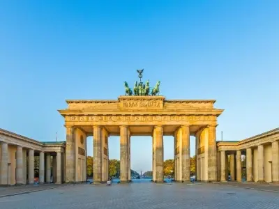 Khám phá Brandenburg Gate cổng thành nổi tiếng Berlin