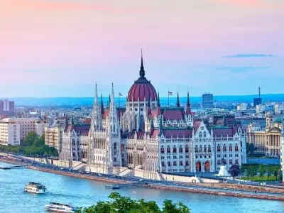 Khám phá Budapest Parliament kiệt tác kiến trúc Hungary