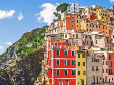Cinque Terre điểm đến nổi tiếng thu hút du khách thế giới