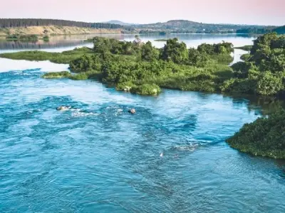 Khám phá Hồ Lớn Châu Phi kỳ quan thiên nhiên độc đáo