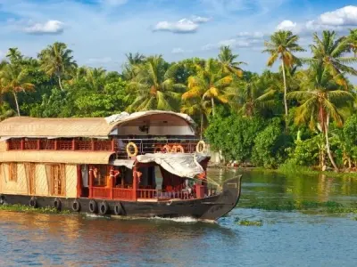 Kerala Backwaters khám phá kênh rạch và cảnh quan tuyệt đẹp