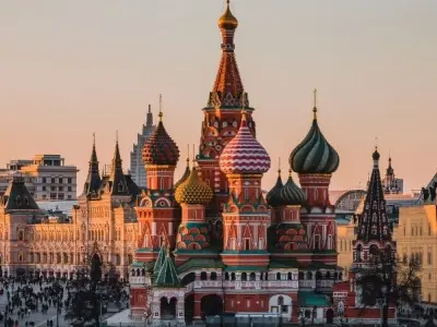 Kremlin điểm tham quan hàng đầu trong hành trình du lịch