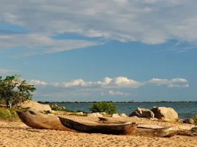 Khám phá Lake Malawi viên ngọc thiên nhiên của châu Phi