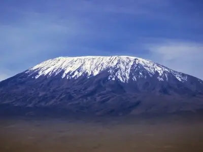 Núi Kilimanjaro ngọn núi cao nhất châu Phi đầy hùng vĩ