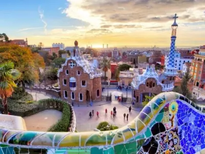 Park Güell điểm tham quan hấp dẫn cho du khách quốc tế